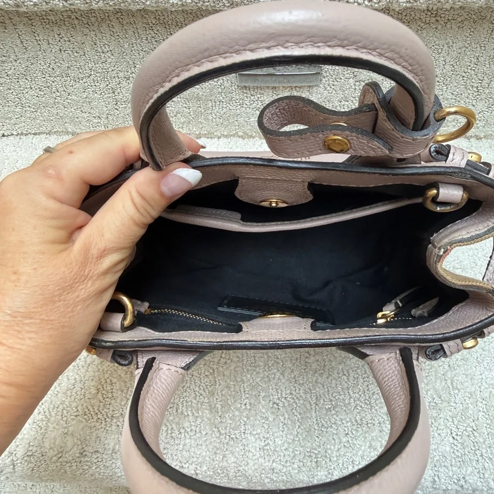 Burberry Banner Tote Mini in Blush - Picture 5 of 13